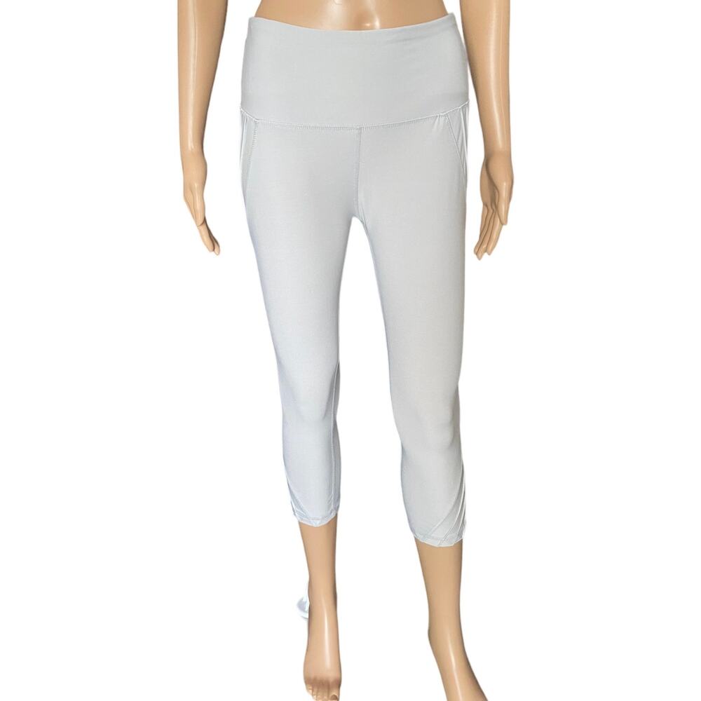RBX Light Gray Capri Legging Size M